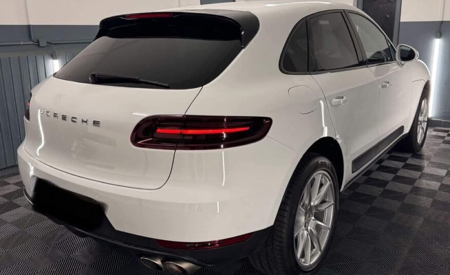 Porsche Macan S