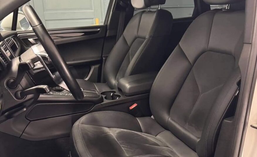 Porsche Macan S