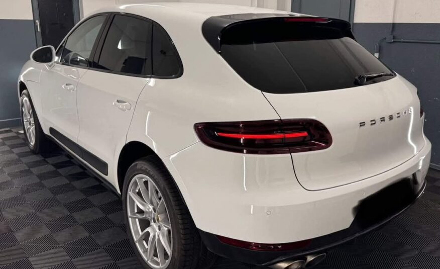 Porsche Macan S