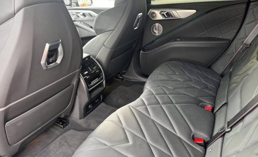 BMW XM