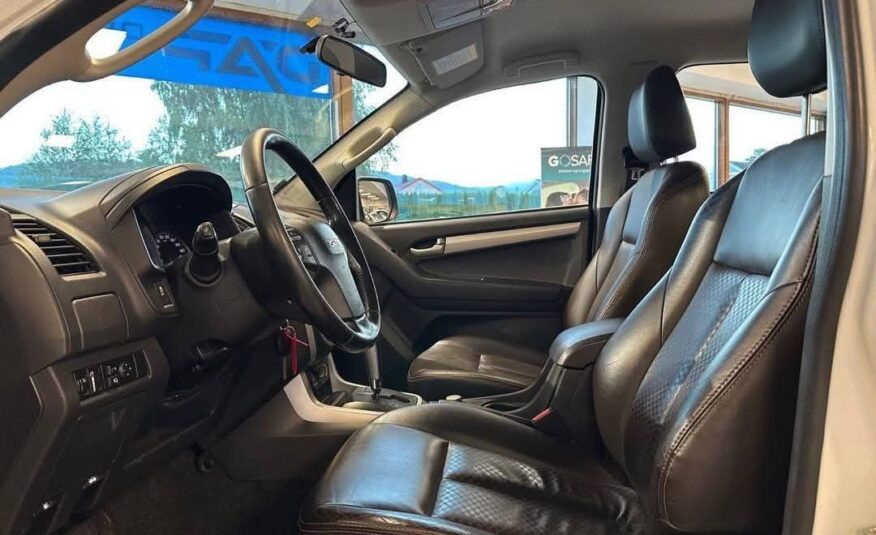Isuzu D-max
