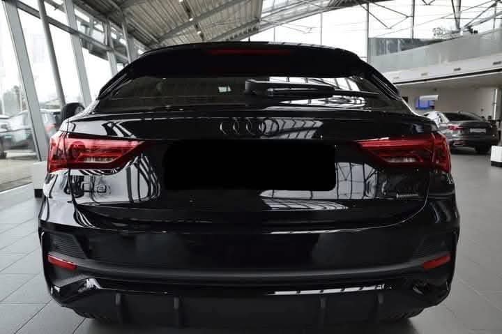 Audi Q3 2.0 200HP sportback