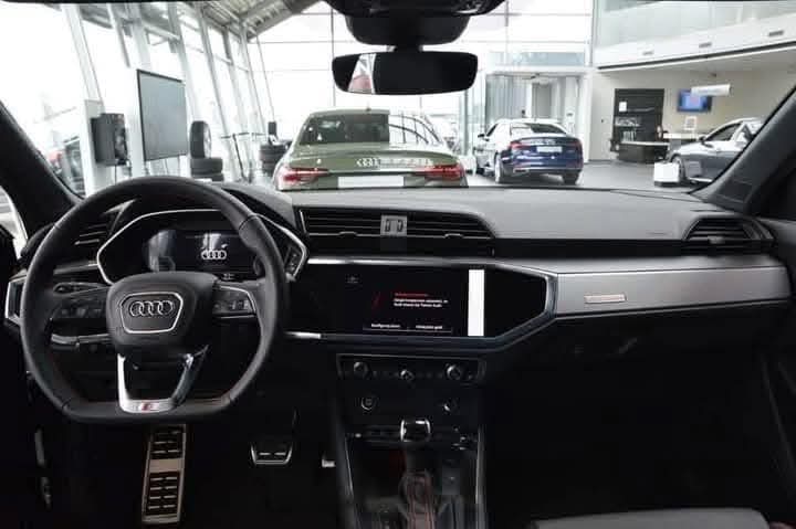 Audi Q3 2.0 200HP sportback