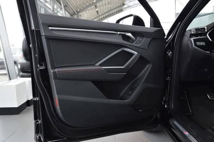 Audi Q3 2.0 200HP sportback