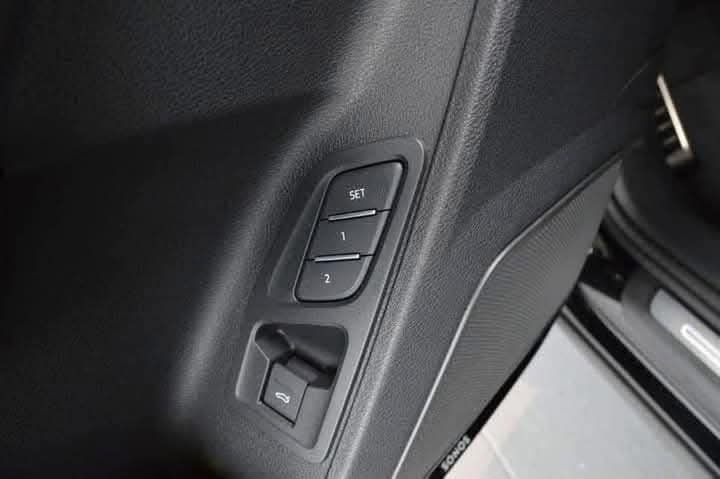 Audi Q3 2.0 200HP sportback