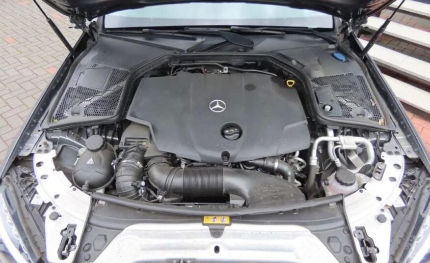 Mercedes-Benz C 220 d 4MATIC AMG
